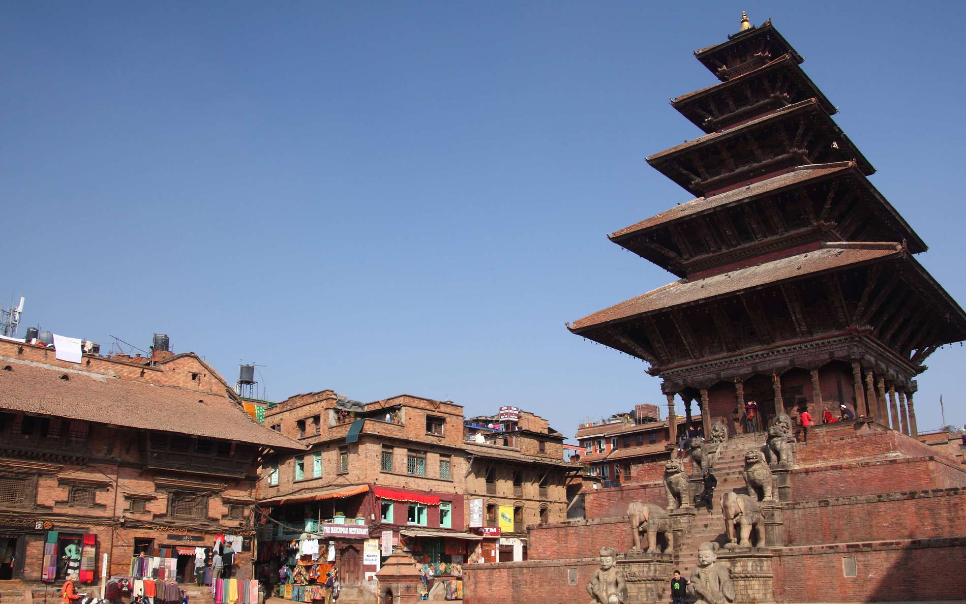 Bhaktapur  |  Taumadhi Square with Nyatapola Temple