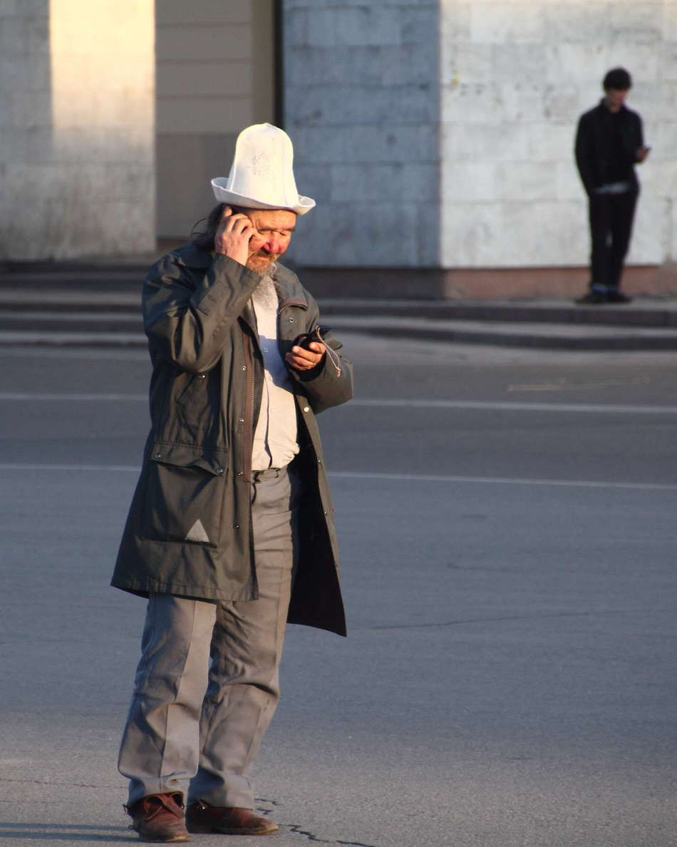 Bishkek  |  Chuy Avenue with Kyrgyz man