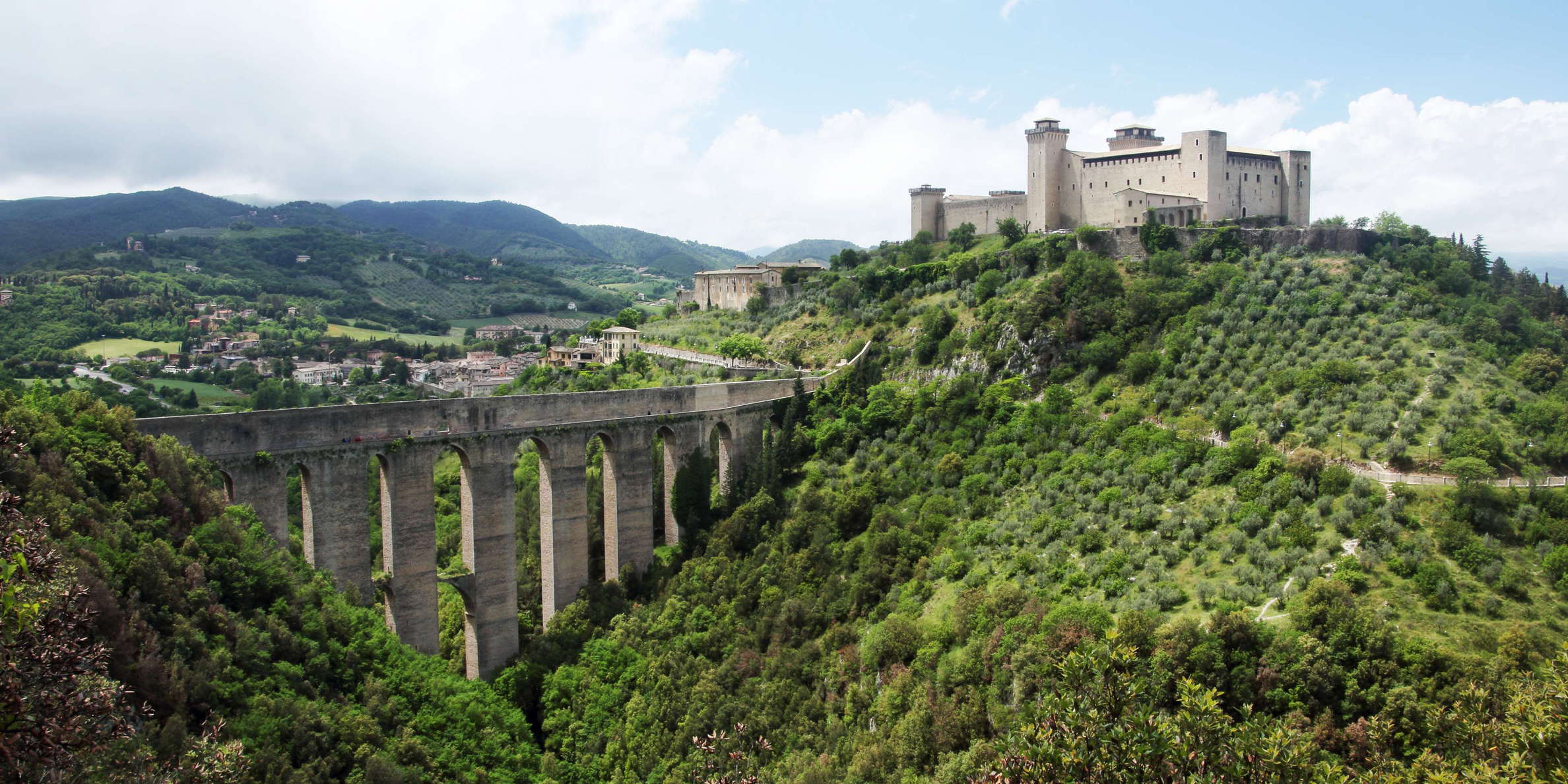Spoleto | Ponte delle Torri and Rocca Albornoziana