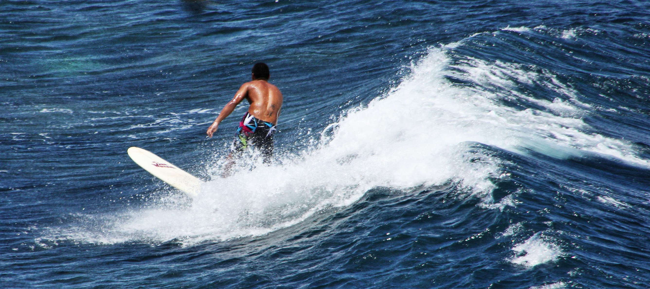 Ho'okipa Beach  |  Surfer
