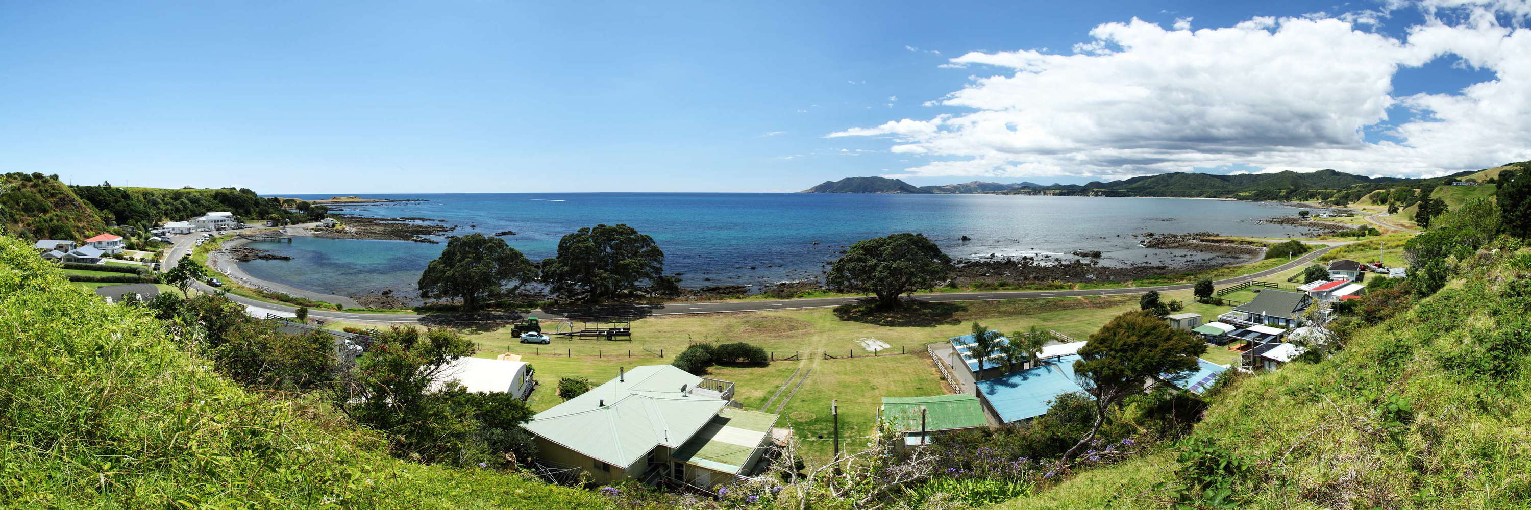 Waihau Bay  |  Panorama