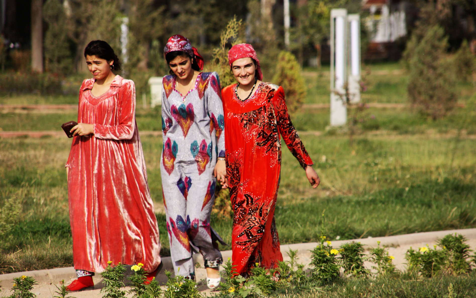 Dushanbe  |  Young women in Rudaki Park