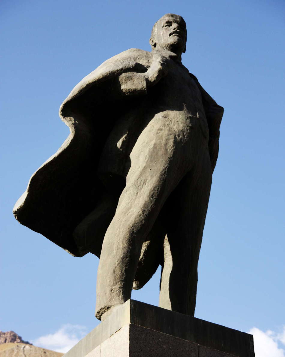 Khorog  |  Lenin