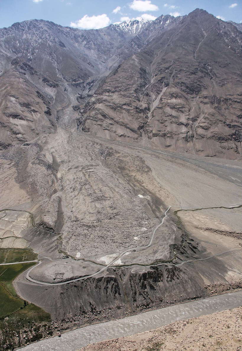 Dasht Sulaymon  |  Debris avalanche (Afghanistan)
