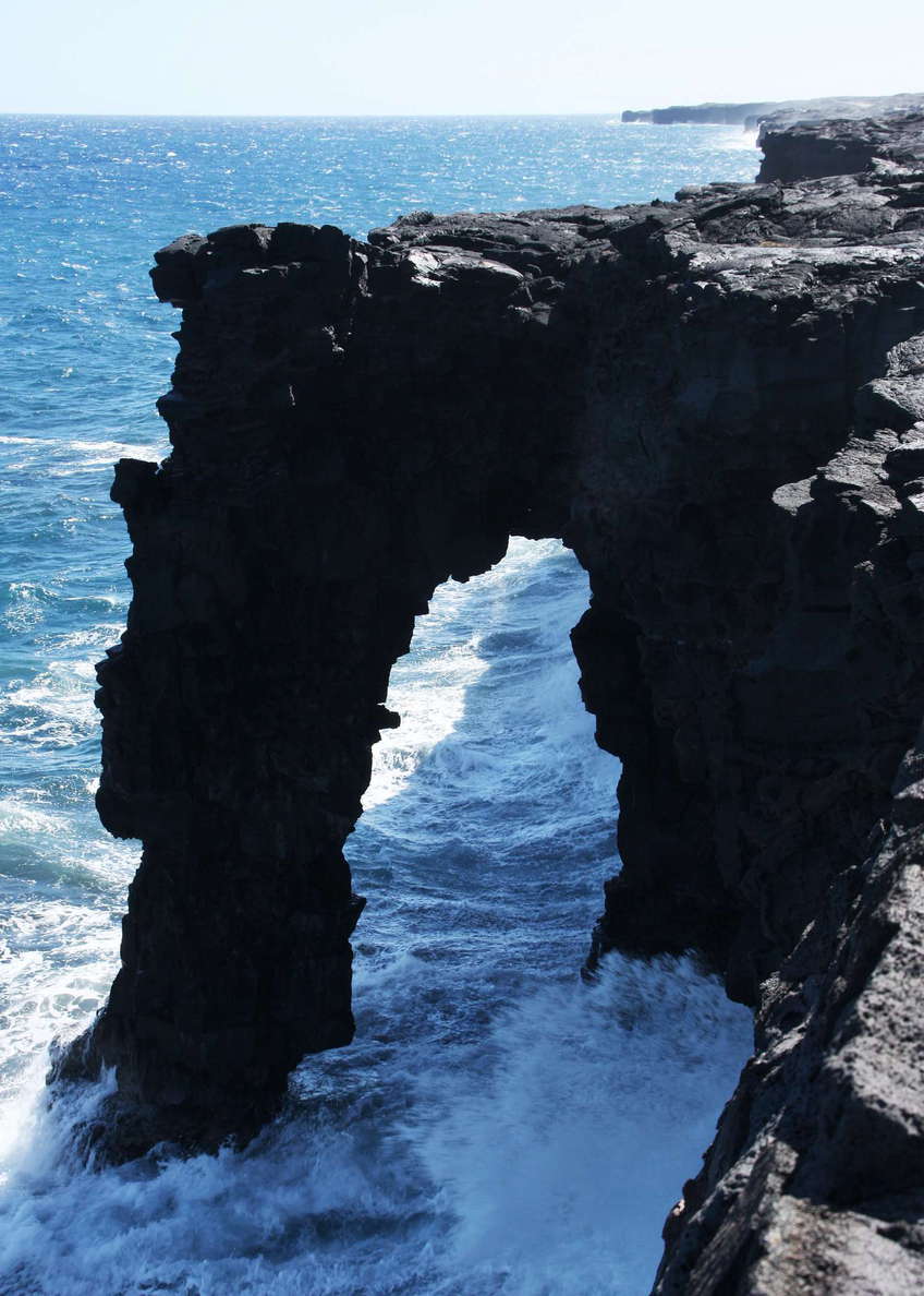 Hawai'i Volcanoes NP  |  Hōlei Sea Arch