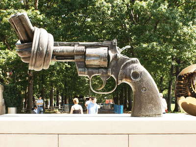 UN Headquarters  |  Non-Violence sculpture