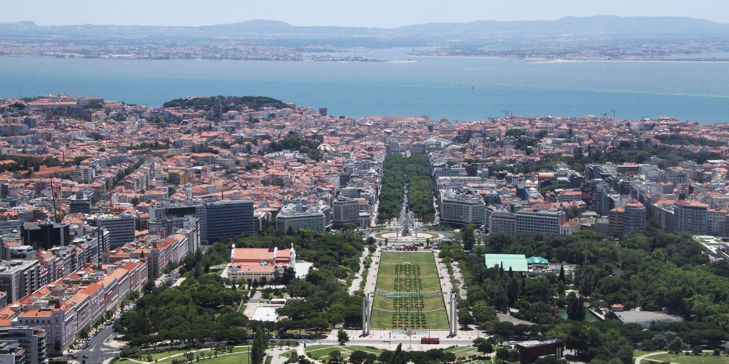 Lisboa with Praça Marquês de Pombal