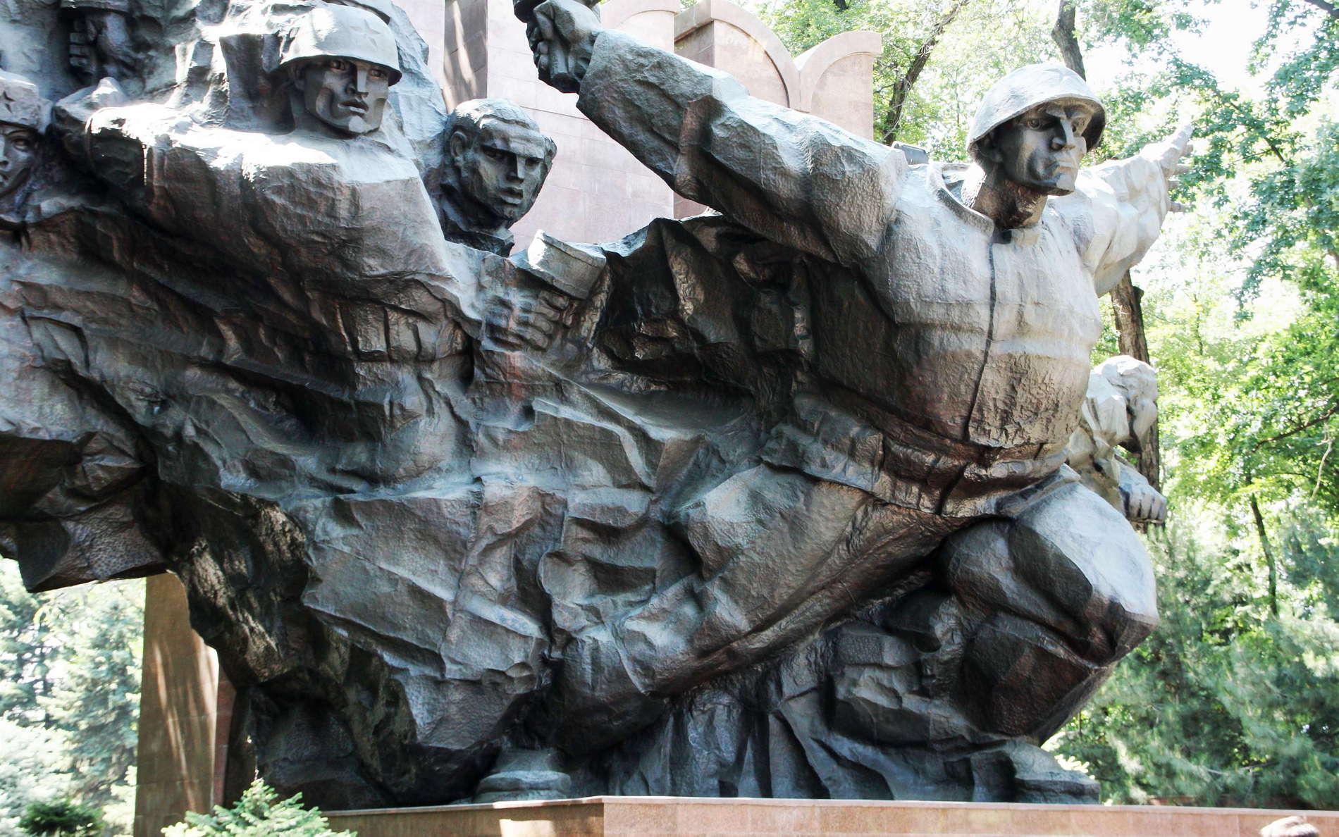 Almaty  |  War monument in Panfilov Park