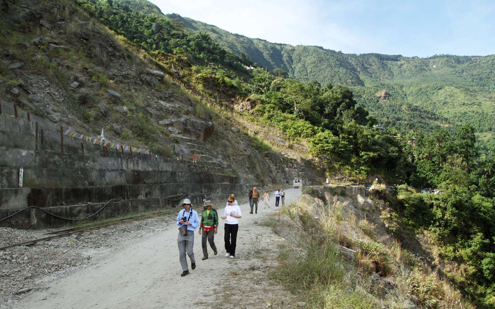 Paglajhora Landslide with Hill Cart Road