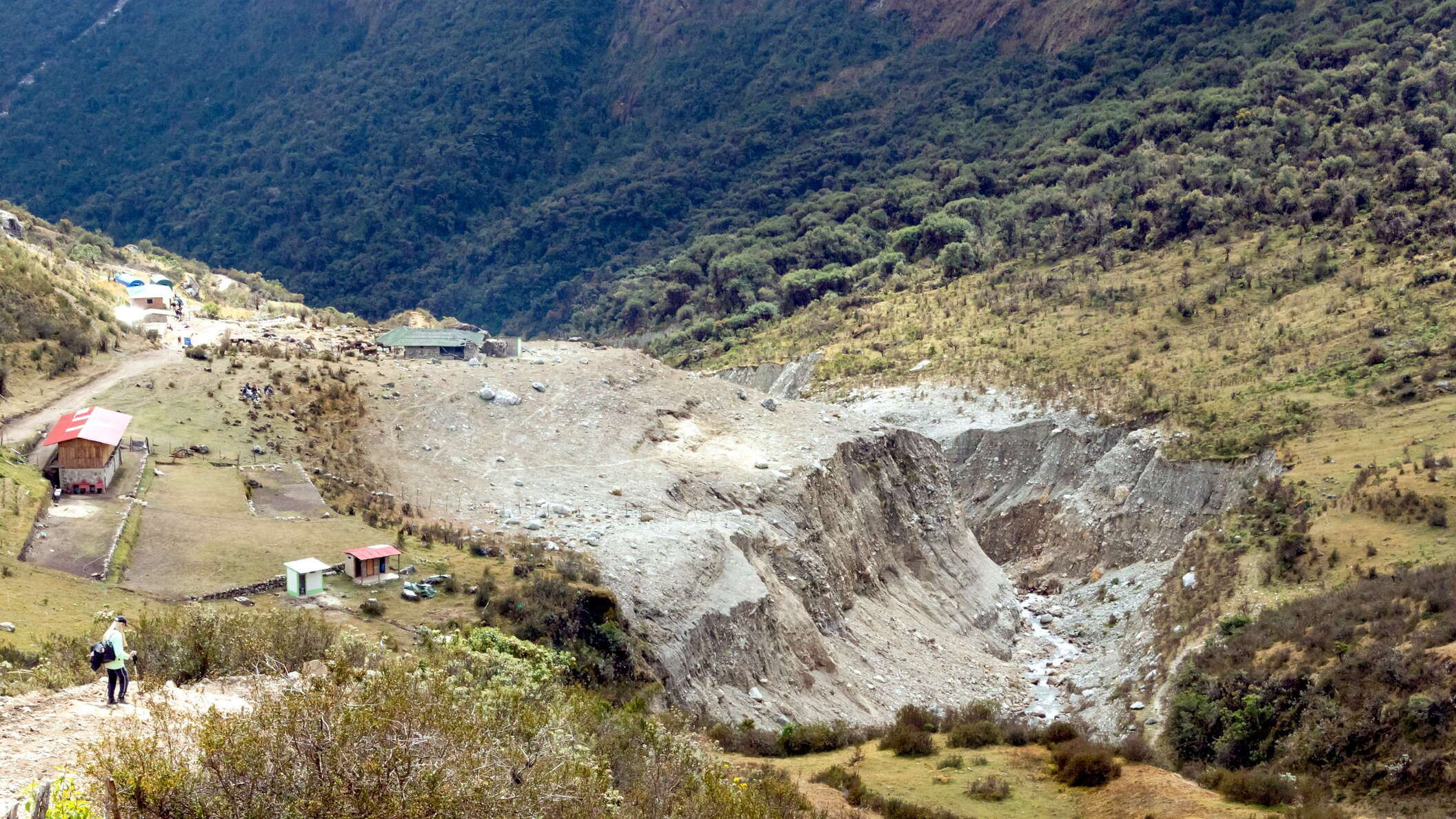 Quebrada Humantay with Wairaqmachai
