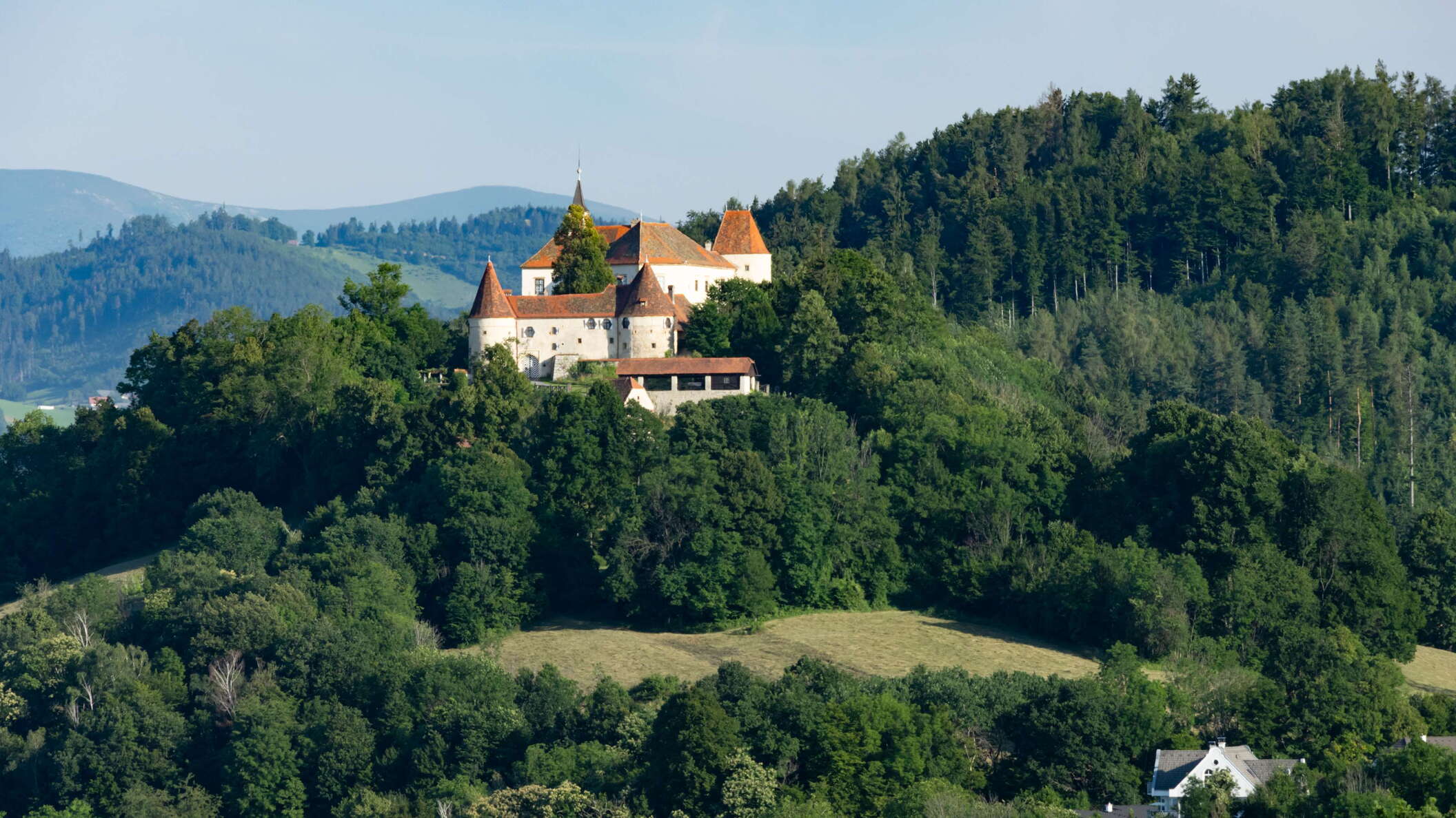 Styrian Hill Country with Plankenwarth Castle