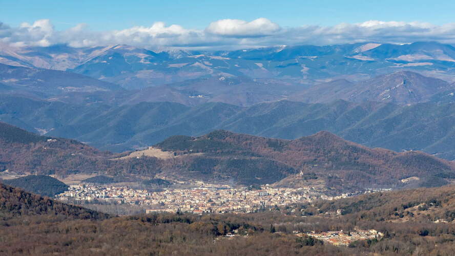 La Garrotxa | Pyrenean landscape with Olot