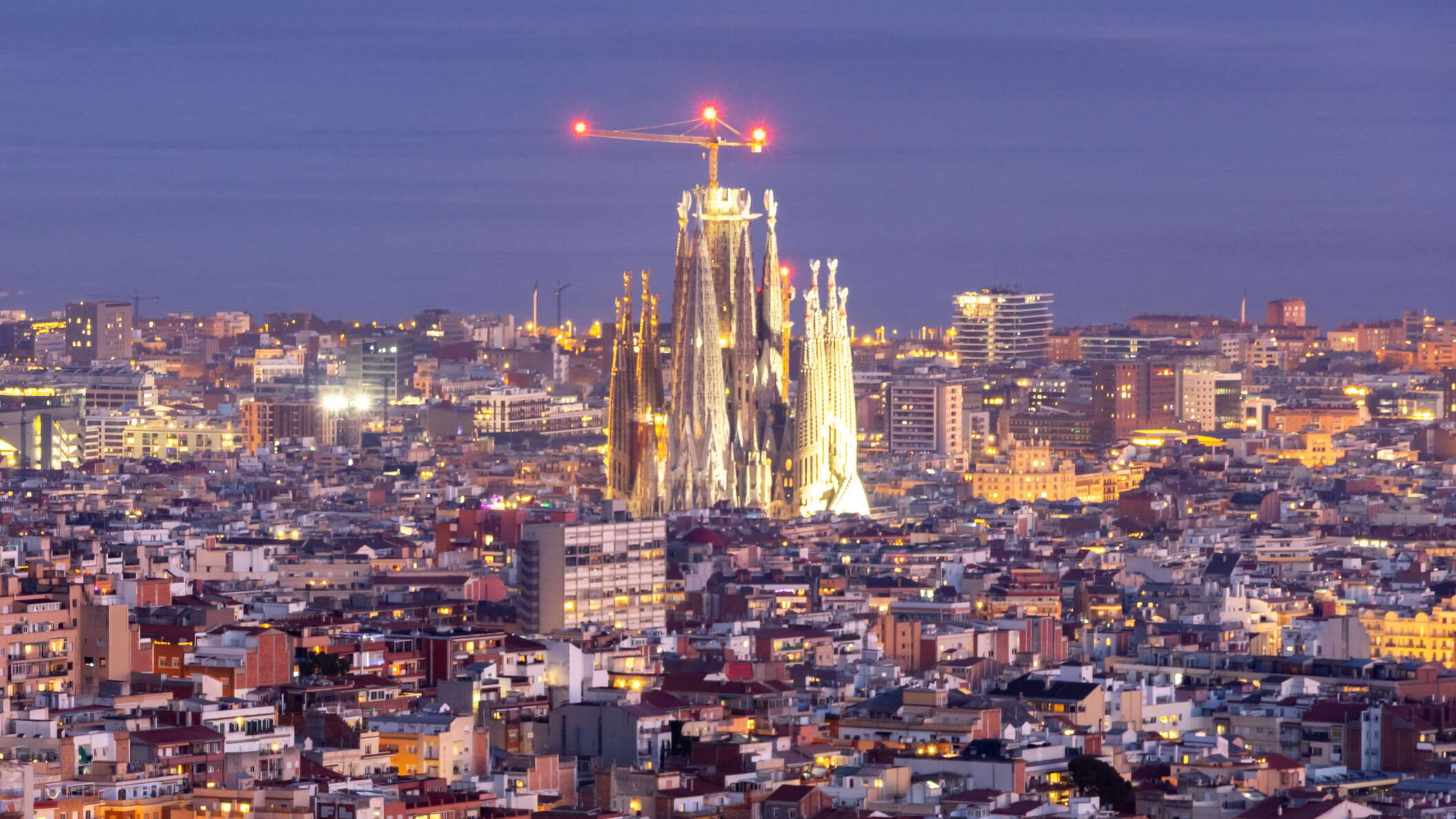 Barcelona | Sagrada Família at night