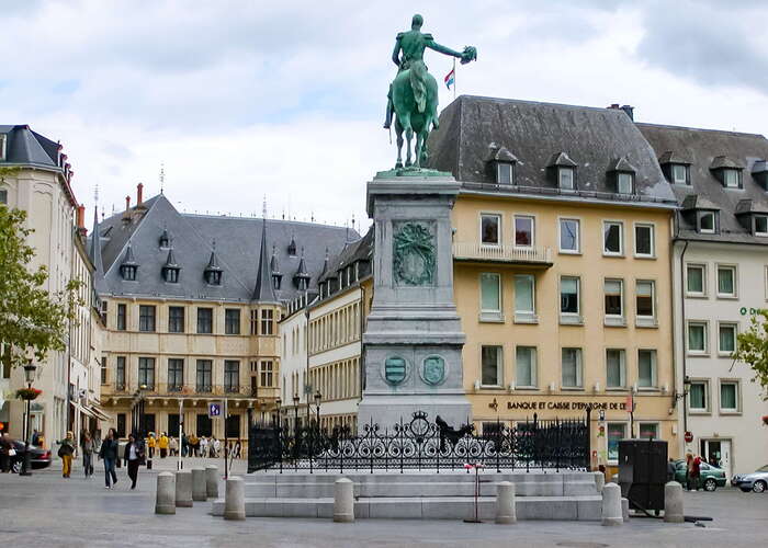 Luxembourg | Place Guillaume II and Palais Grand-Ducal