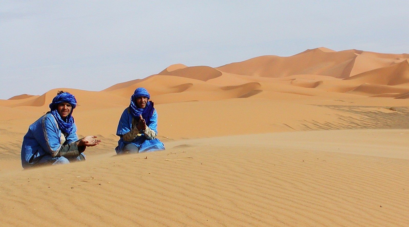 Erg Chebbi  |  Tuareg men