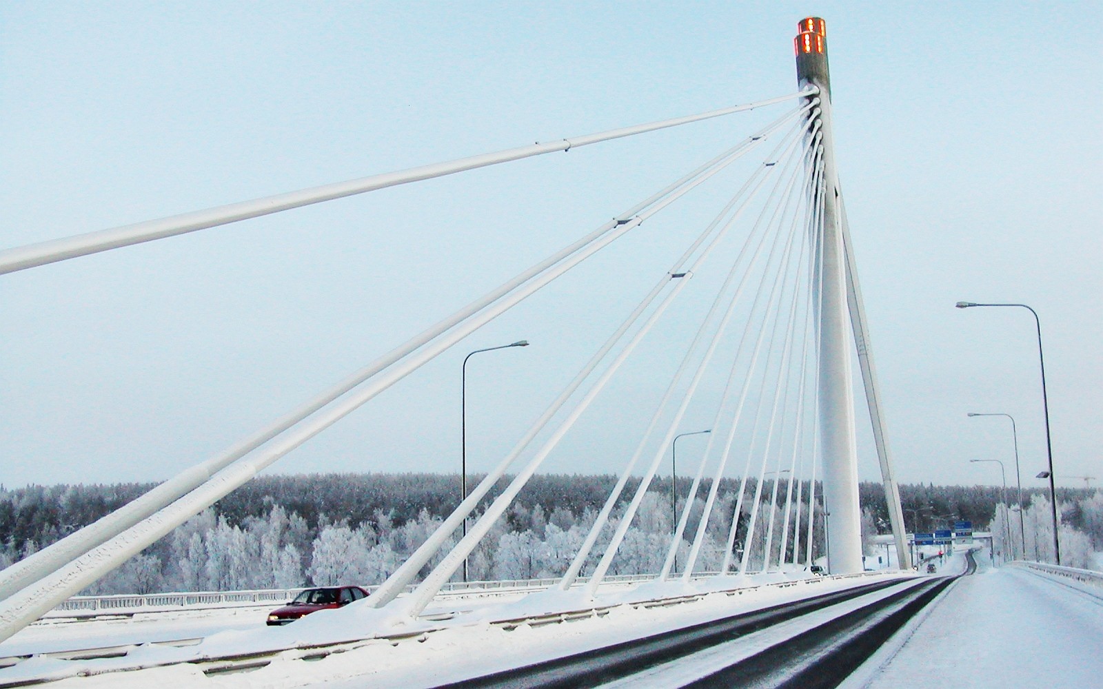 Rovaniemi  |  Lumberjack Candle Bridge