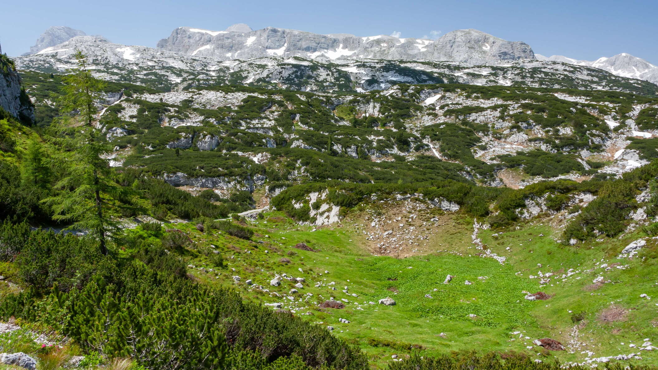 Location: on the way from Gjaidalm to Heilbronner Kreuz - this phenomenon is also known as doline (slavic word for valley) WI_at201.jpg
