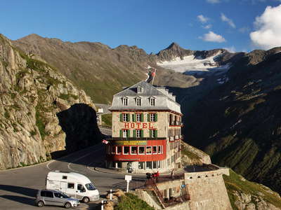 Gletsch | Furkapass road and Hotel Belvedere