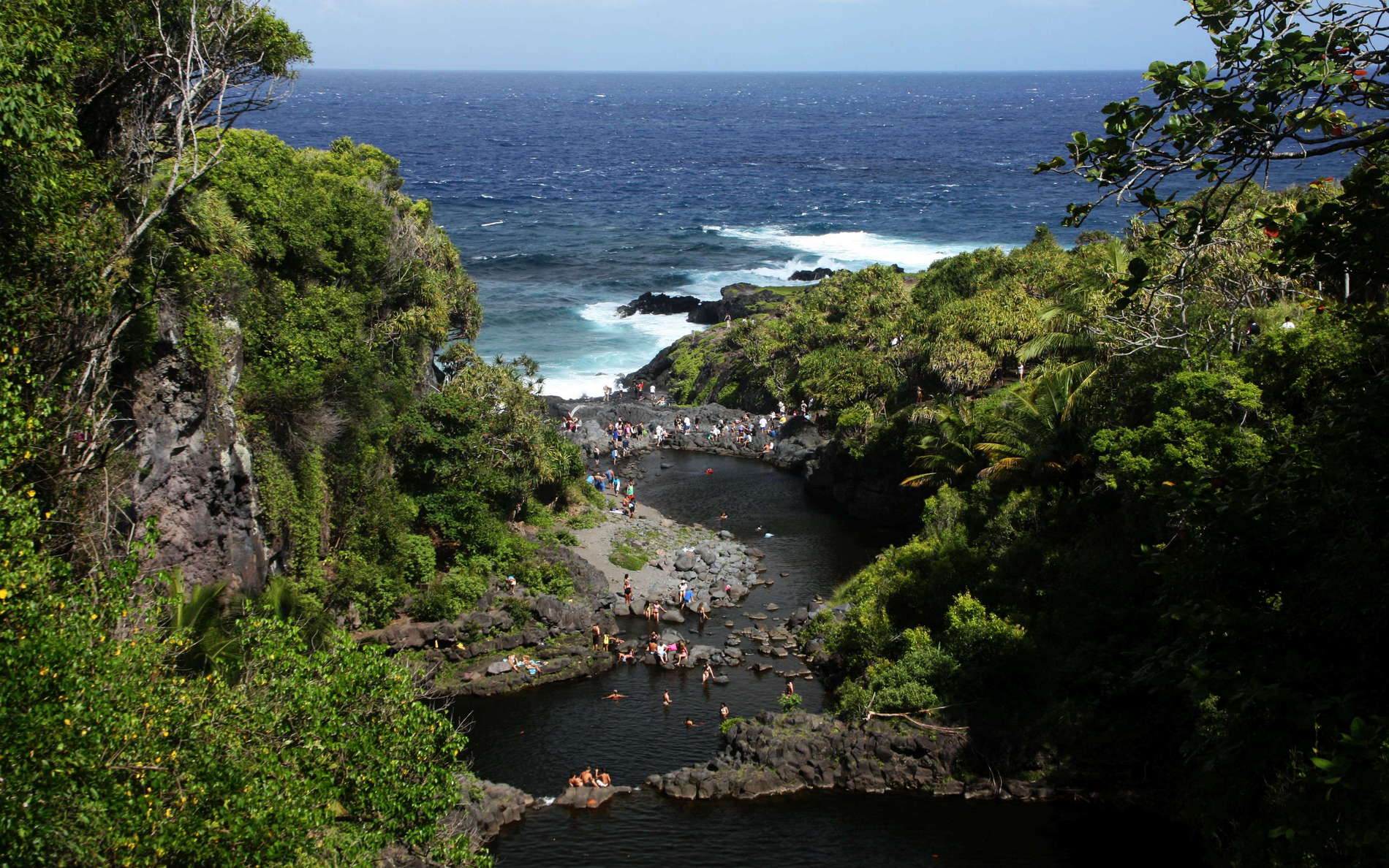 Kīpahulu  |  Seven Pools