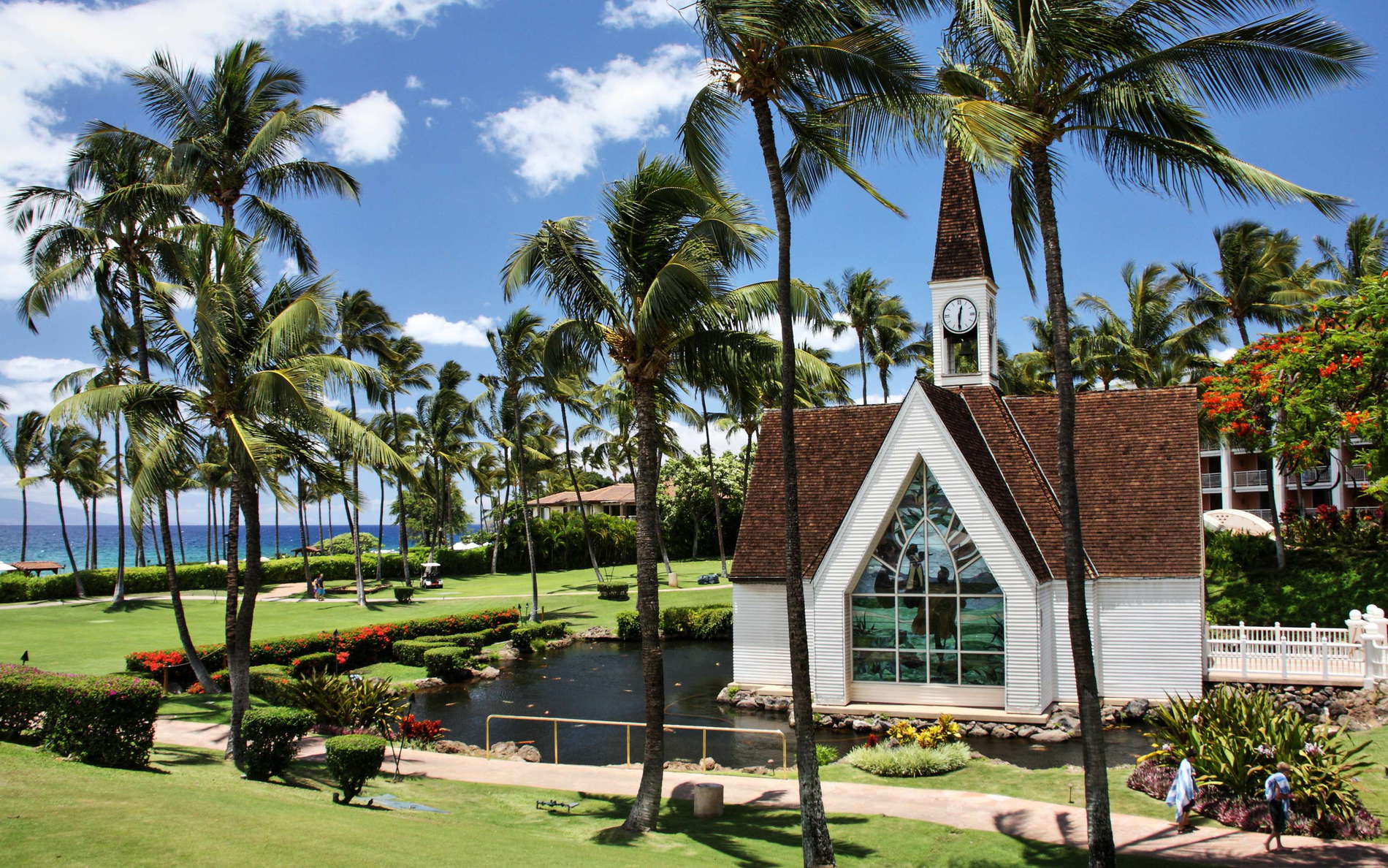 East Maui's west coast is popular for recreation - and obviously also for weddings - due to its beaches and its pleasant climate, compared to the humid northeast coast. WI_hw345a.jpg