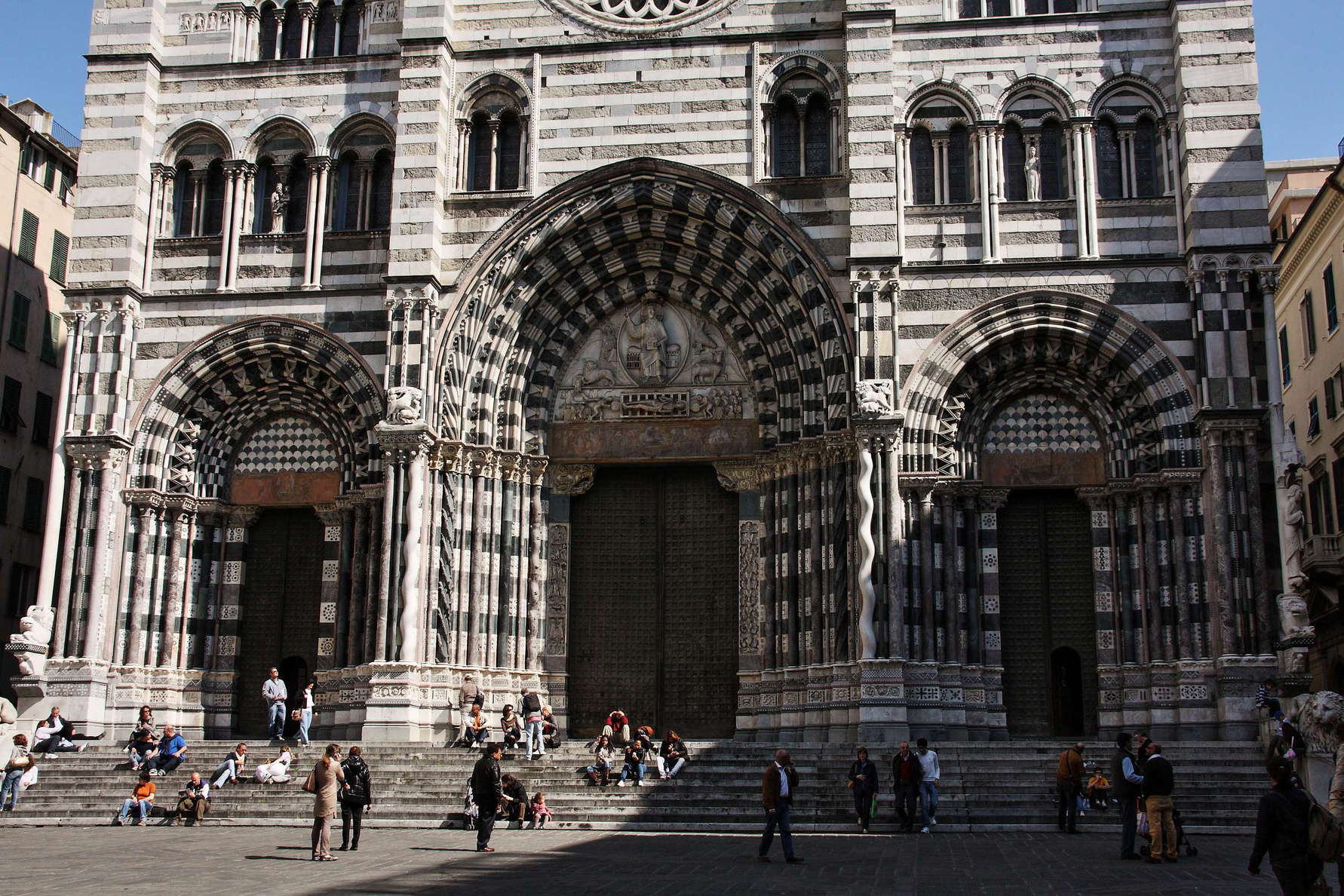 Genova | Frontal façade of Duomo di Genova