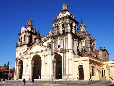 Córdoba  |  Plaza San Martín with cathedral