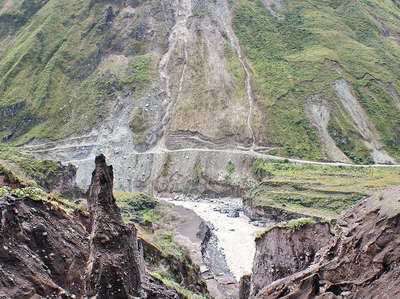 Baños  |  Lahar flow and landslide
