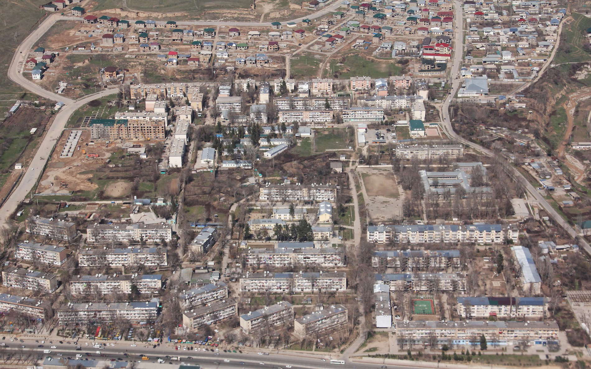Dushanbe  |  Suburb with residential buildings