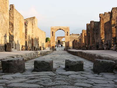 Pompeii | Pedestrian crossing