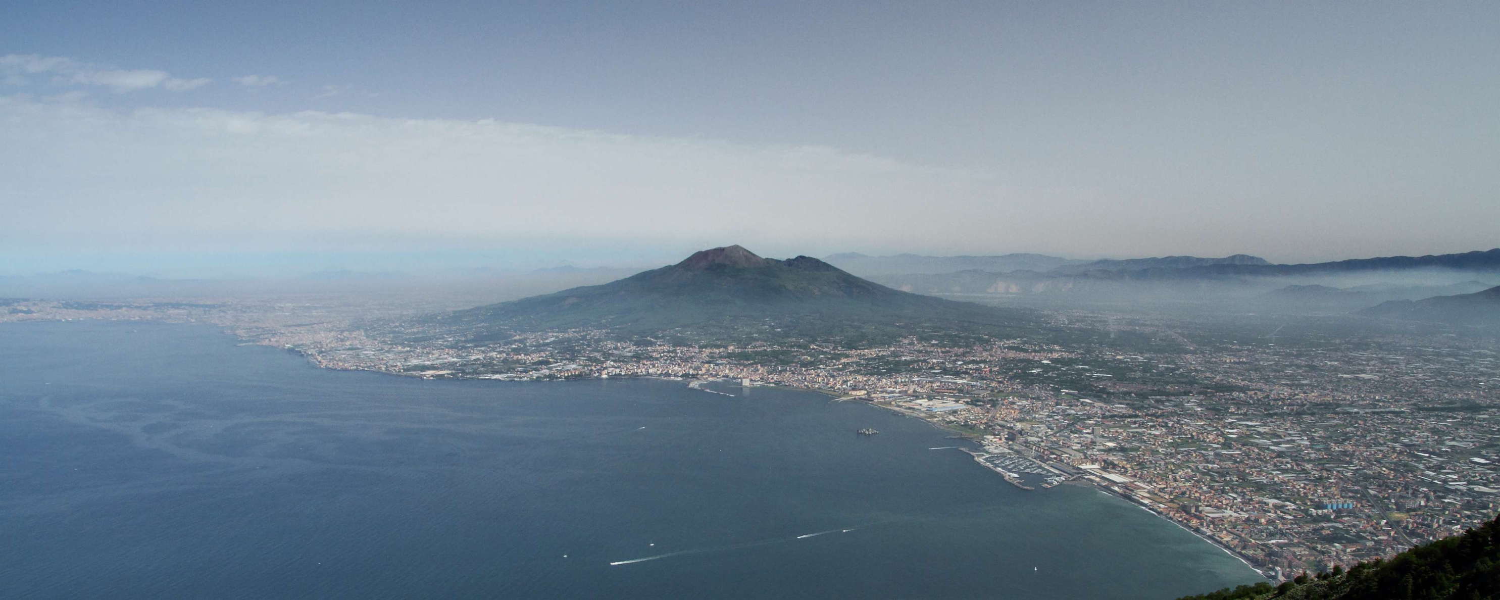 Golfo di Nápoli and Vesuvio