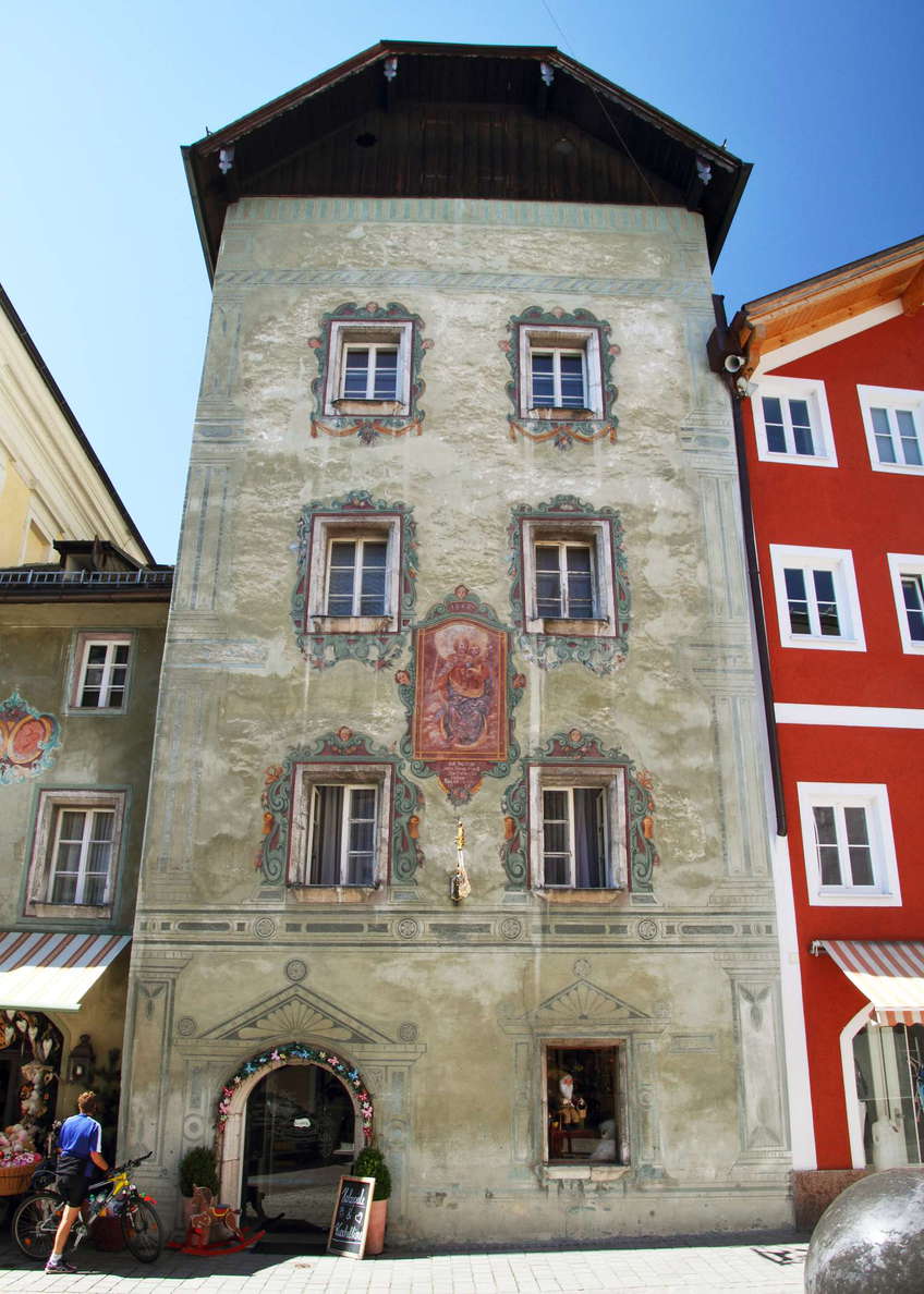 St. Wolfgang im Salzkammergut | Painted building