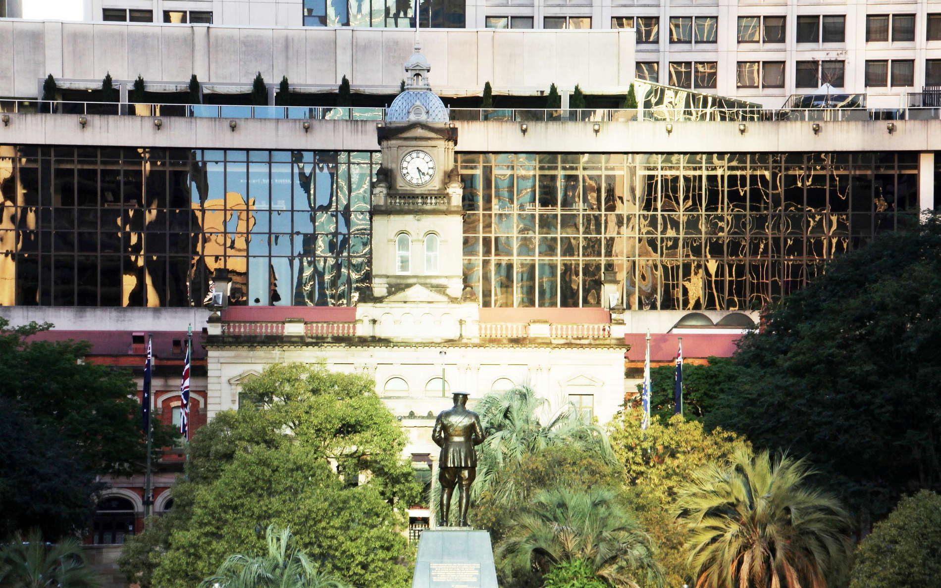 Brisbane  |  ANZAC Square and Central railway station