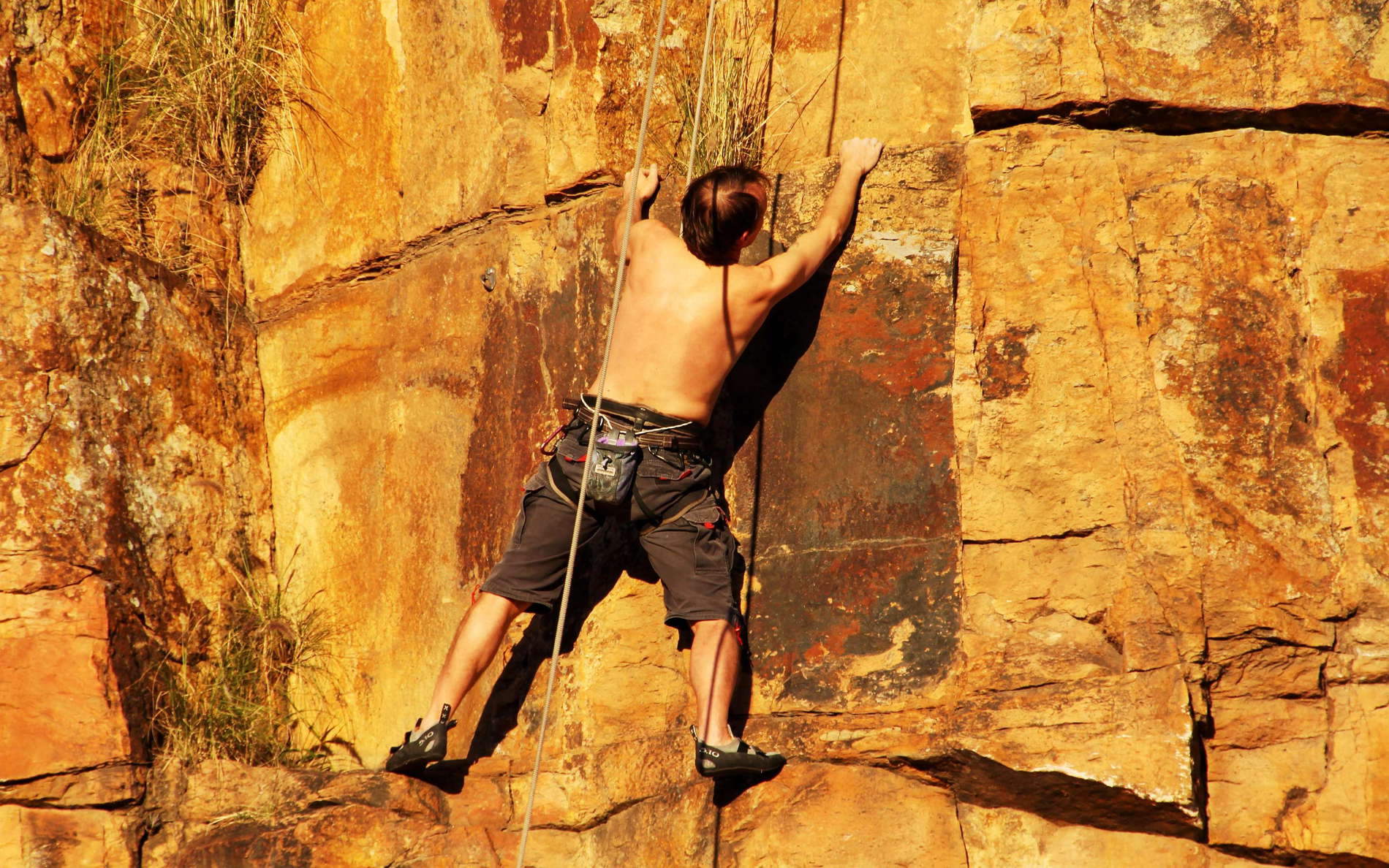 Brisbane  |  Climbing the Kangaroo Point Cliffs