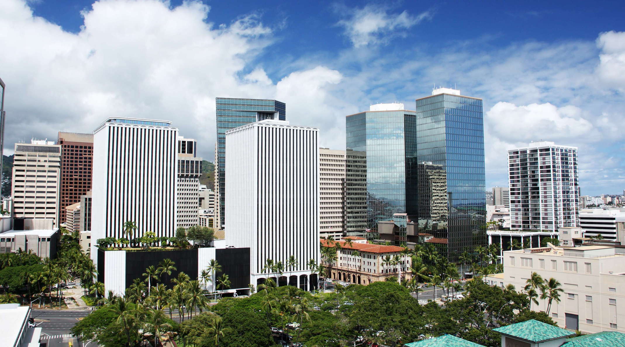 View from Aloha Tower WI_hw280.jpg