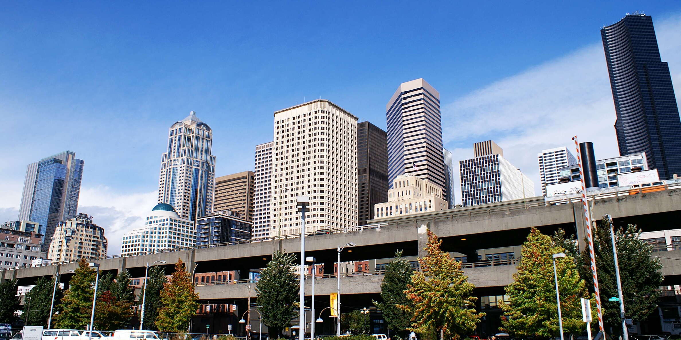 Alaskan Way Viaduct of State Route 99 in the foreground WI_wa006.jpg