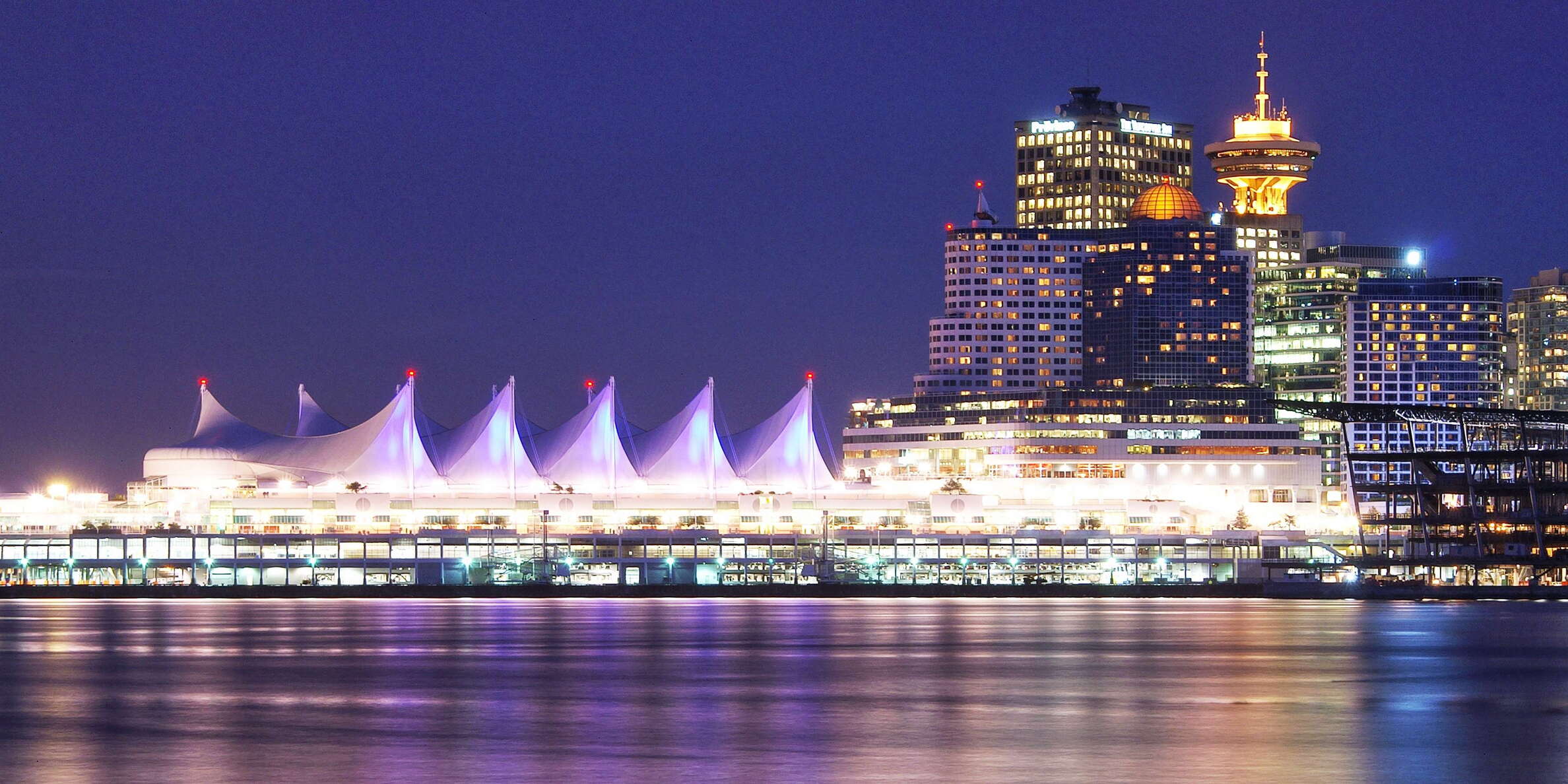 View from Stanley Park across the Vancouver Harbour towards southeast WI_cg042.jpg