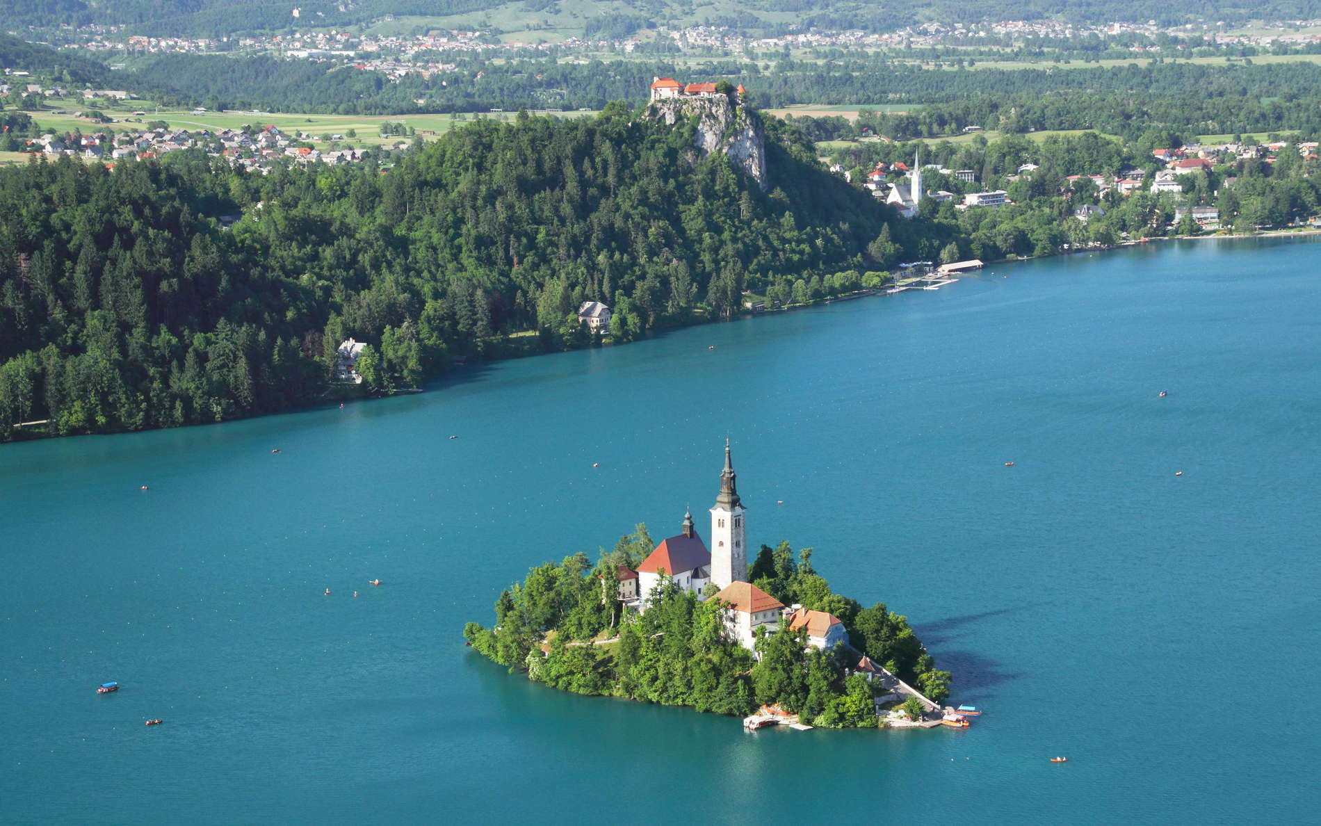 Late afternoon view from Little Osojnica viewpoint down to Lake Bled and Bled Island with the pilgrimage church Assumption of Mary. The medieval Bled Castle appears in the background of the photograph. WI_sl046.jpg