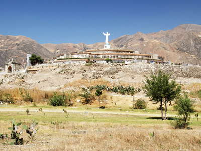 Yungay | Campo Santo with cemetery hill