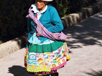 Carhuaz  |  Woman in traditional outfit