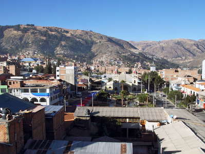 Huaraz | Urban landscape with Plaza and Iglesia de Belén