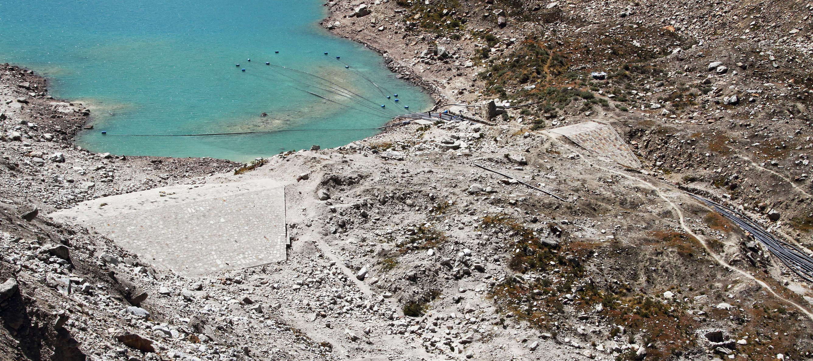 Laguna Palcacocha | Reinforced dam