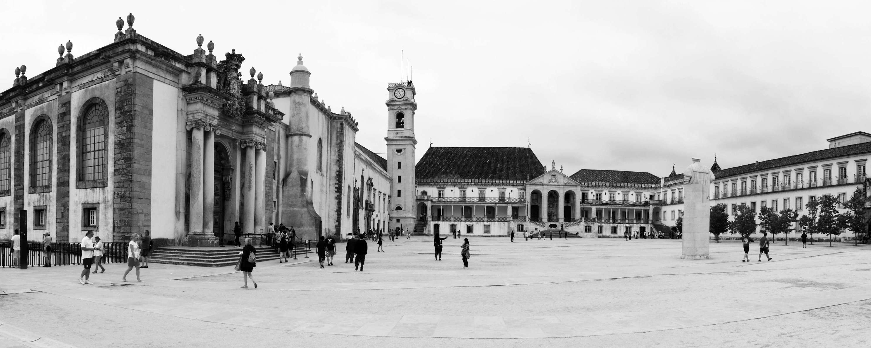 Coimbra  |  University courtyard