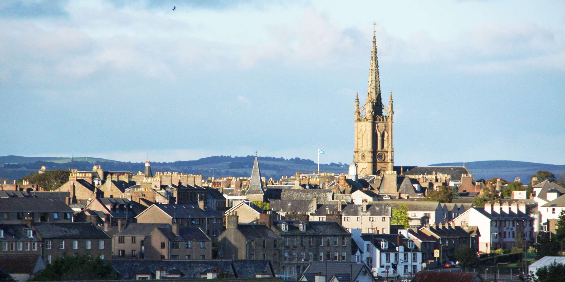 The clock tower of the Old and St Andrew's Church dominates the skyline of this coastal resort town. WI_uks064.jpg