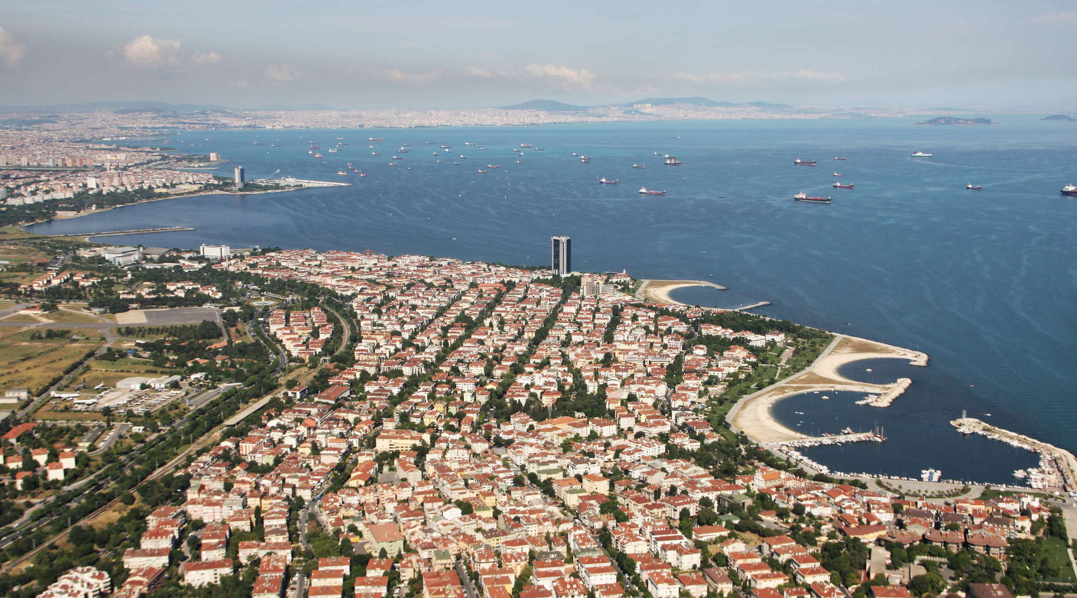 İstanbul  |  Yeşilköy with Marmara Sea