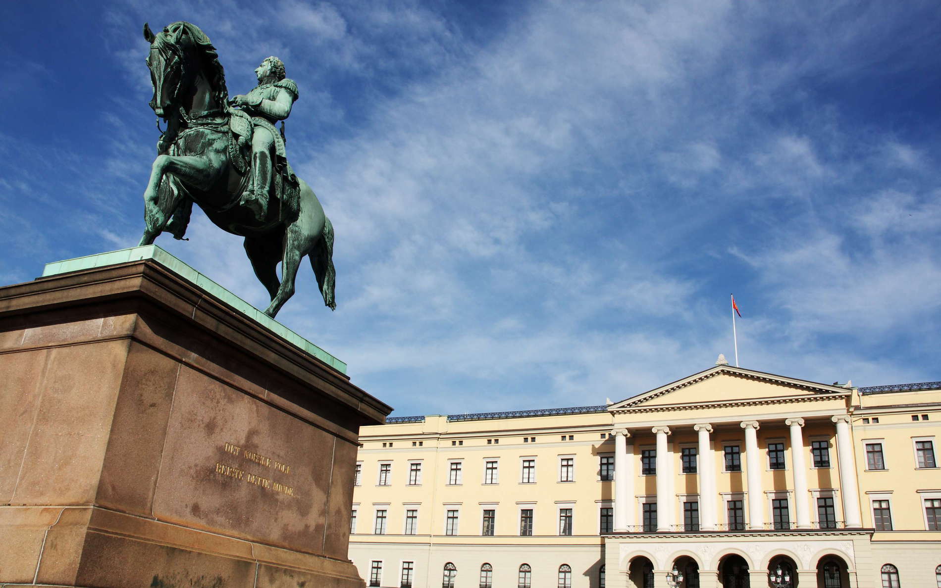 Oslo  |  Royal Palace with statue of Karl XIV Johan