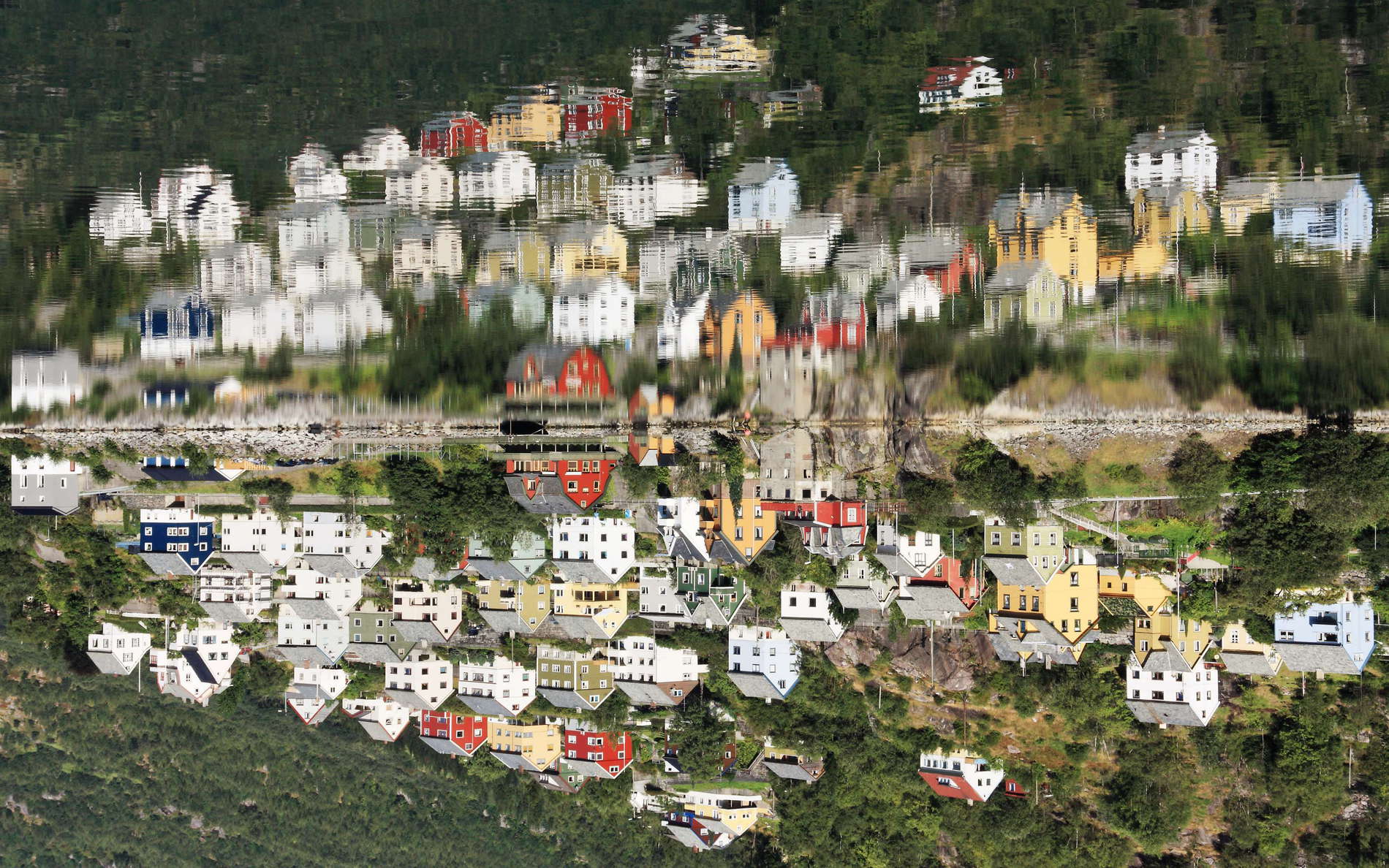 Kalvanes reflecting in Sørfjorden