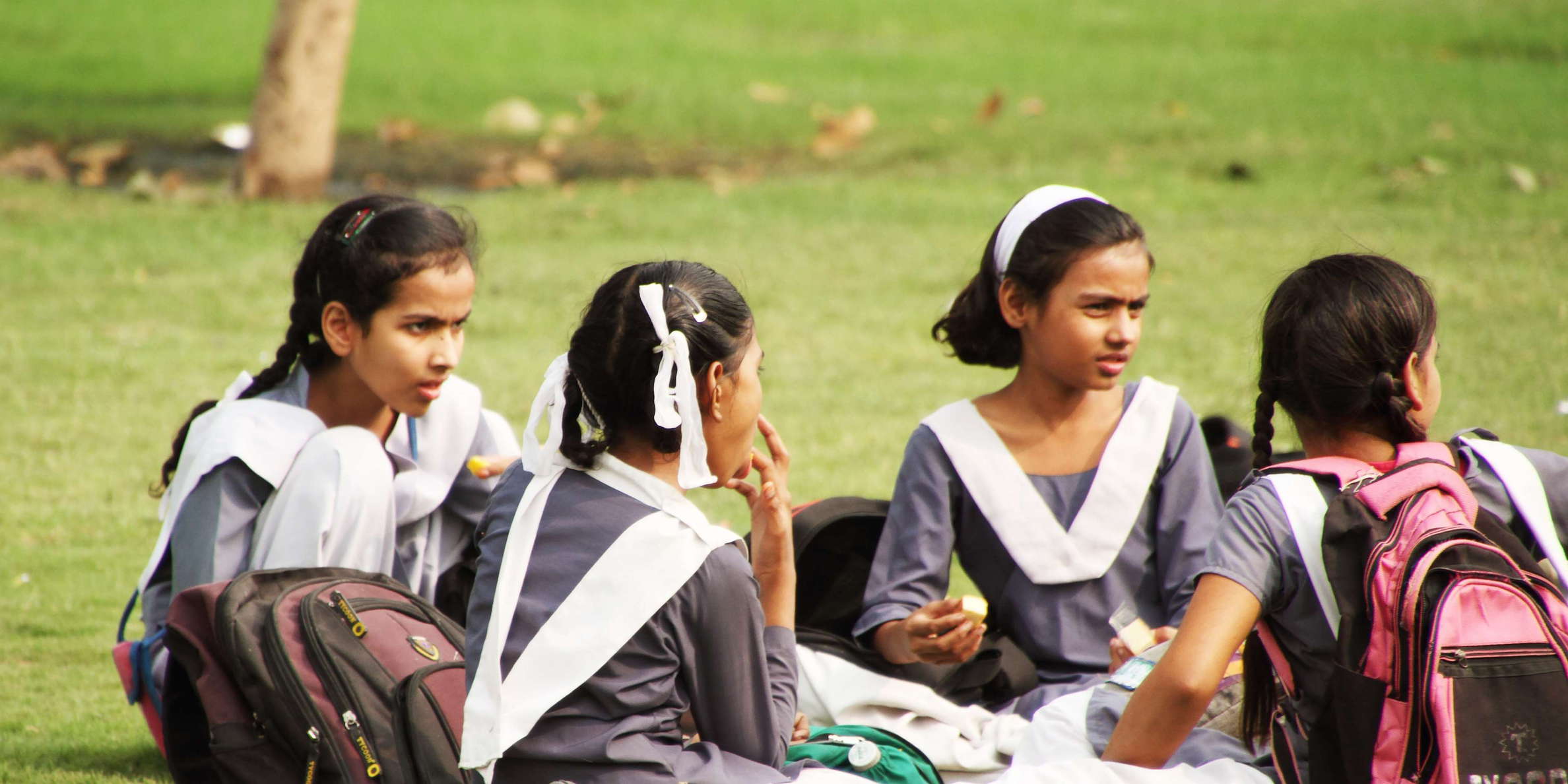 New Delhi  |  Young students at India Gate Lawns