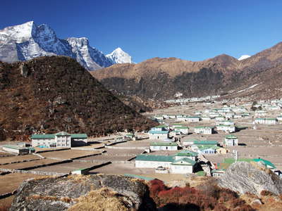 Khumjung and Kongde Ri