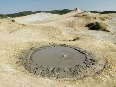 Pâclele Mici  |  Crater of mud volcano