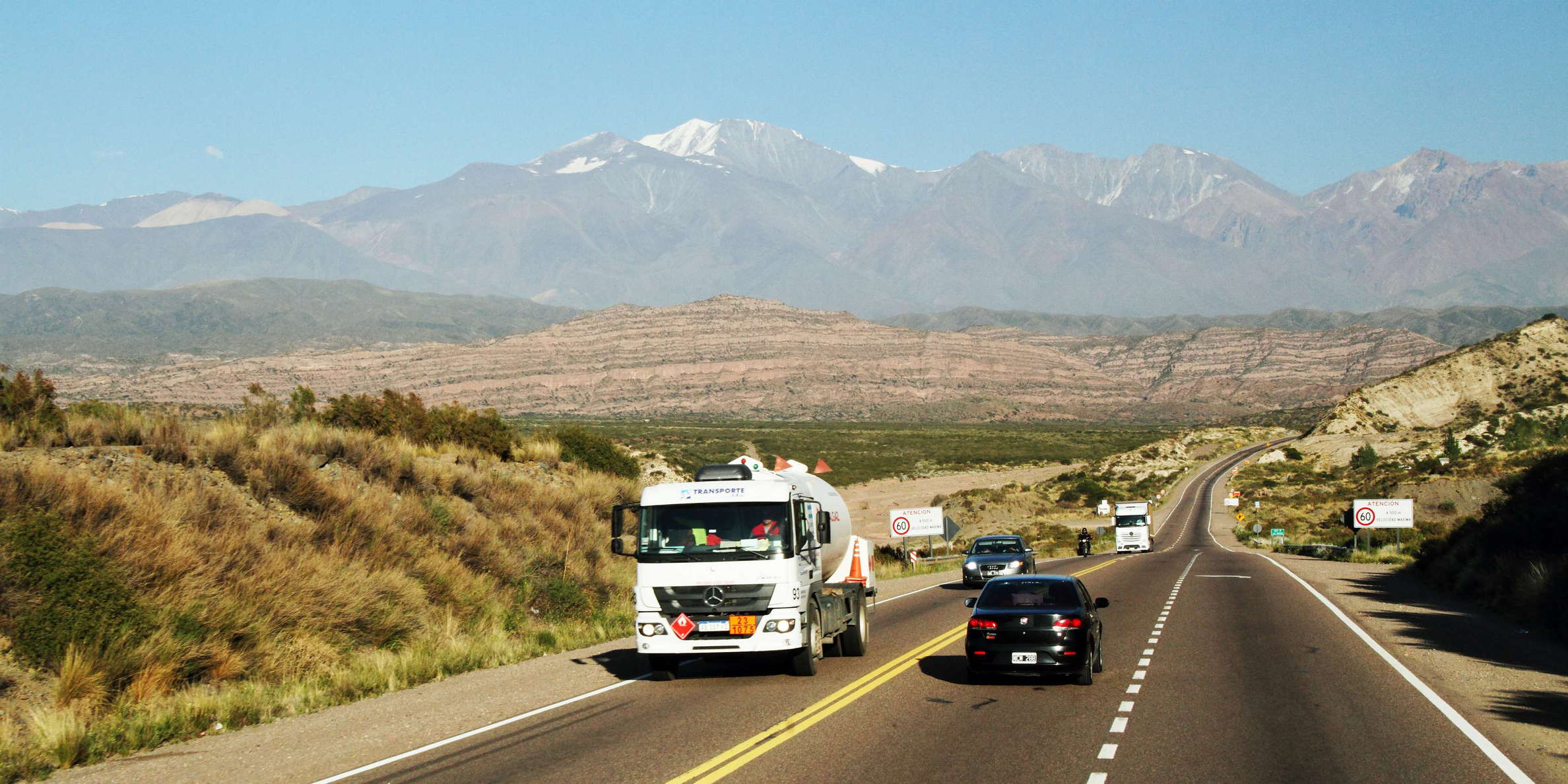 Mendoza | Ruta Nacional 7 with Cordillera Frontal